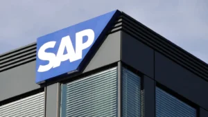 3849011-0-43635400-1742839086-shutterstock_editorial_1347234716-300x169 SAP apresenta Joule: o assistente de IA para desenvolvedores